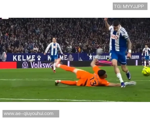 西班牙门将储备强大霍安加西亚尚未首秀乌奈西蒙拉亚领衔