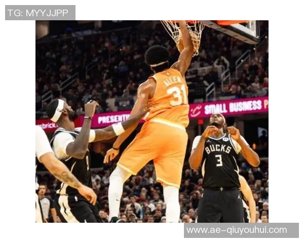 字母哥因左侧腹股沟轻微拉伤预计缺席一到两周比赛