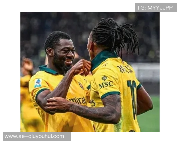 隆戈确认福法纳首发对阵那不勒斯莱奥与S希门尼斯进行单独训练