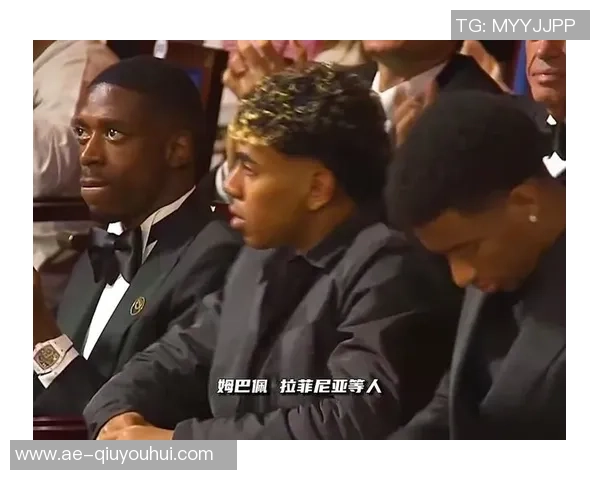 EA年度最佳蓝11人揭晓姆巴佩担任队长登贝莱与努诺门德斯获97分最高评分