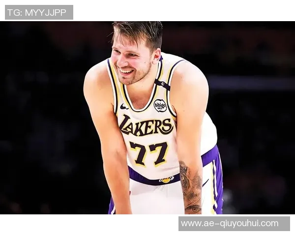 东契奇女儿出生后三分球命中率骤降至226引发热议 东契奇女儿出生后三分球命中率骤降至226引发热议