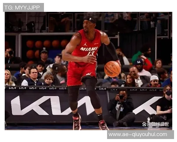 热火队斯波称赞热巴韦尔在篮板拼抢中的统治力对球队至关重要